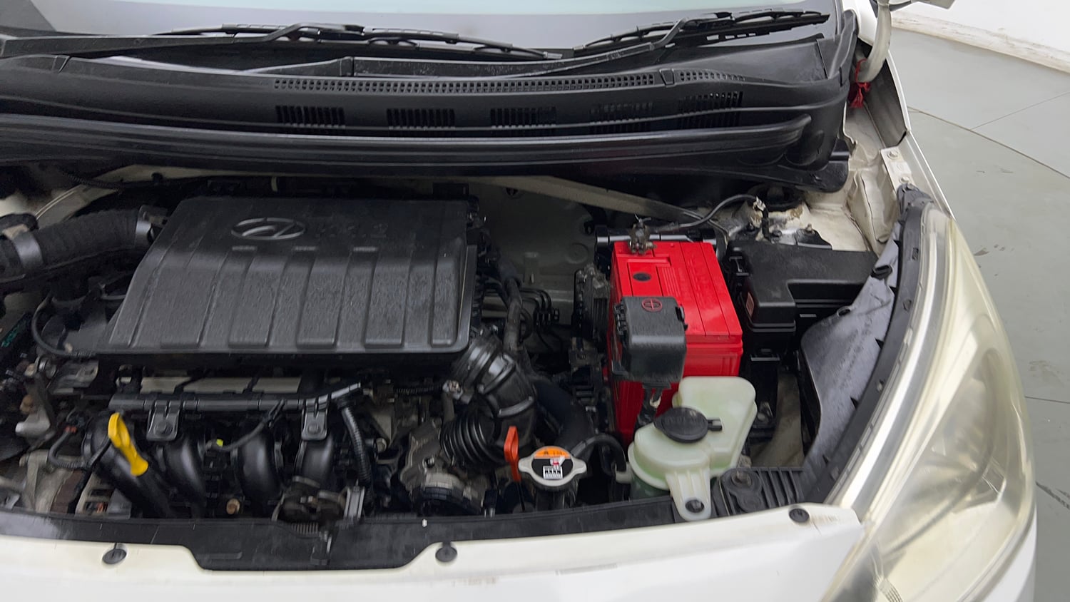 Used 2014 Hyundai Grand i10 Sportz AT 1.2 Kappa VTVT Petrol Automatic engine ENGINE LEFT SIDE VIEW