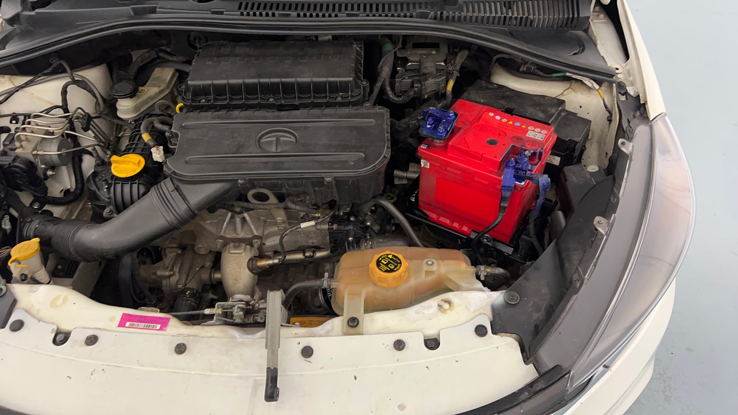 Used 2020 Tata Tiago XZ Plus Petrol Manual engine ENGINE LEFT SIDE VIEW