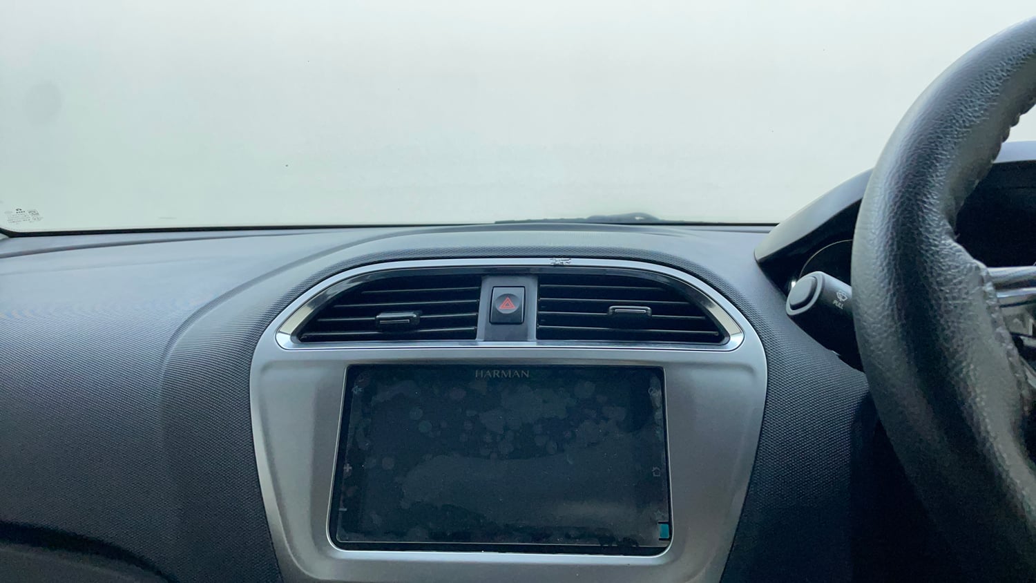 Used 2019 Tata Tigor Revotron XZA+ Petrol Automatic top_features Touch screen infotainment system