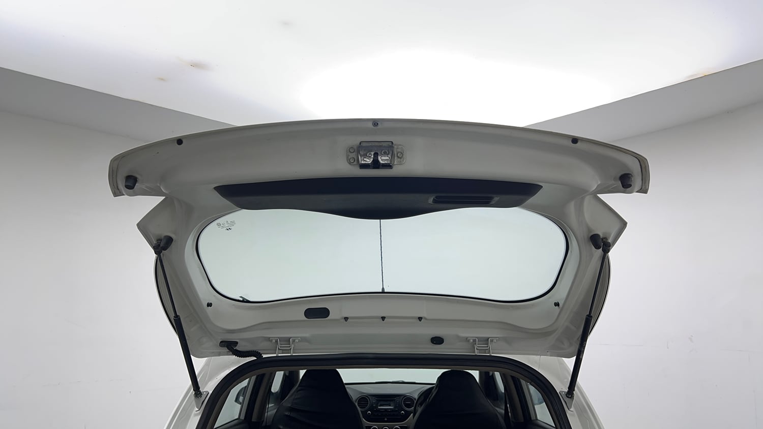 Used 2014 Hyundai Grand i10 Sportz AT 1.2 Kappa VTVT Petrol Automatic interior DICKY DOOR OPEN VIEW