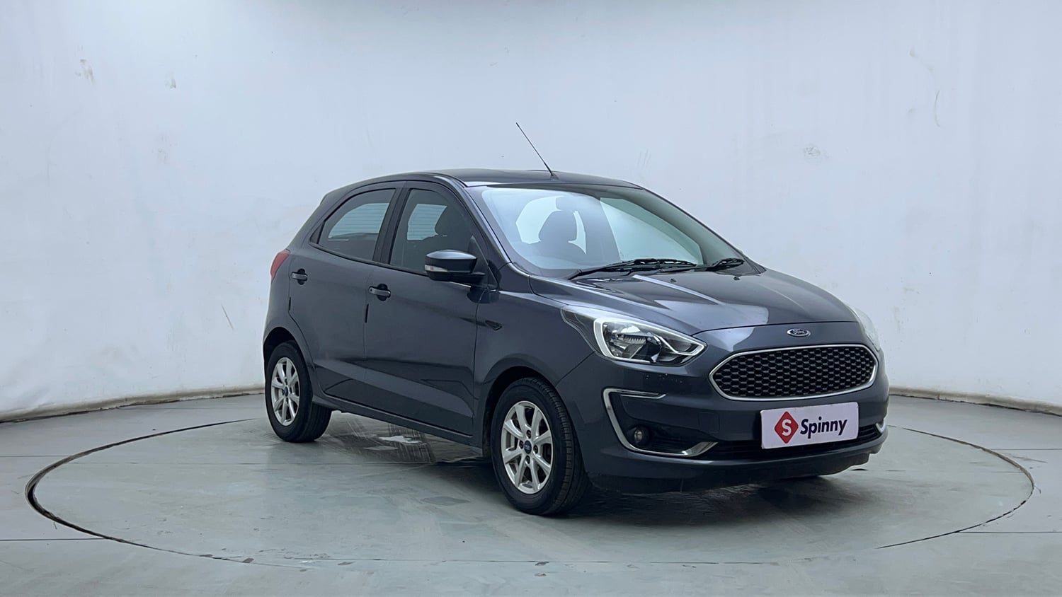 Used 2019 Ford Figo Titanium 1.2 Ti-VCT MT Petrol Manual exterior RIGHT FRONT CORNER VIEW
