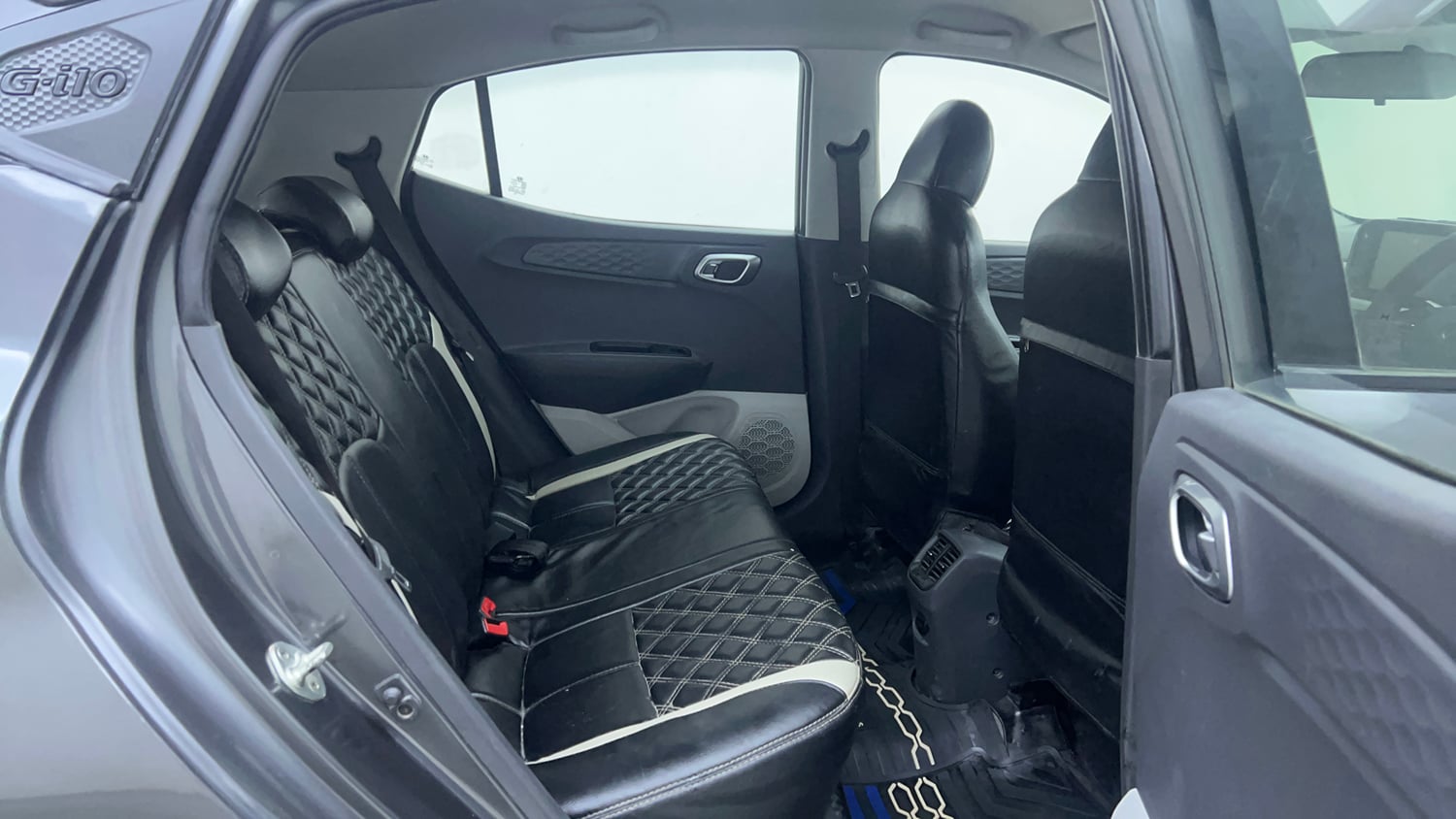 Used 2022 Hyundai Grand i10 Nios Asta 1.2 Kappa VTVT Petrol Manual interior RIGHT SIDE REAR DOOR CABIN VIEW