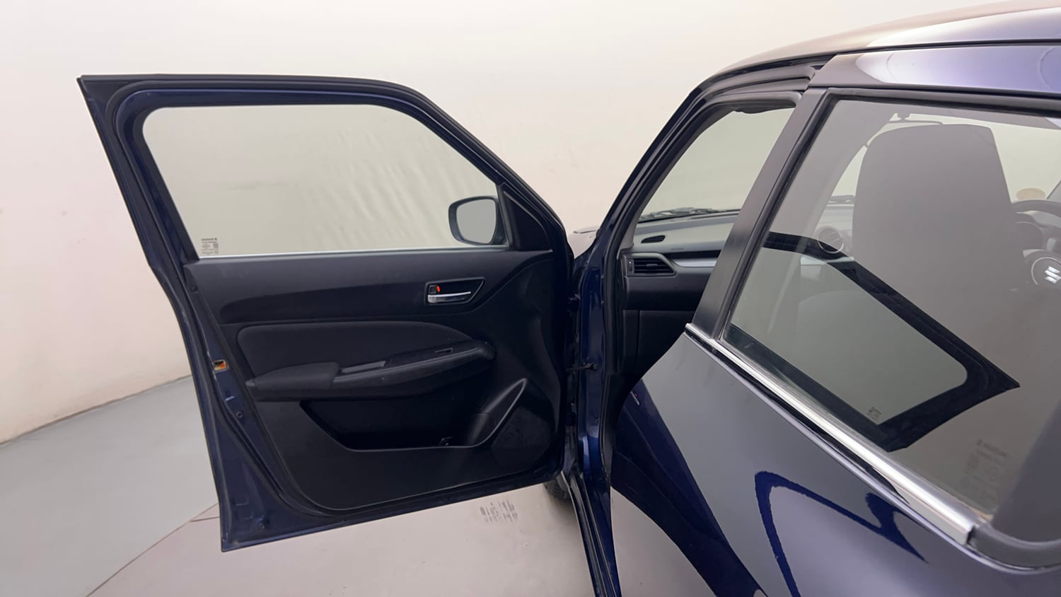 Used 2019 Maruti Suzuki Swift VXi AMT Petrol Automatic interior LEFT FRONT DOOR OPEN VIEW
