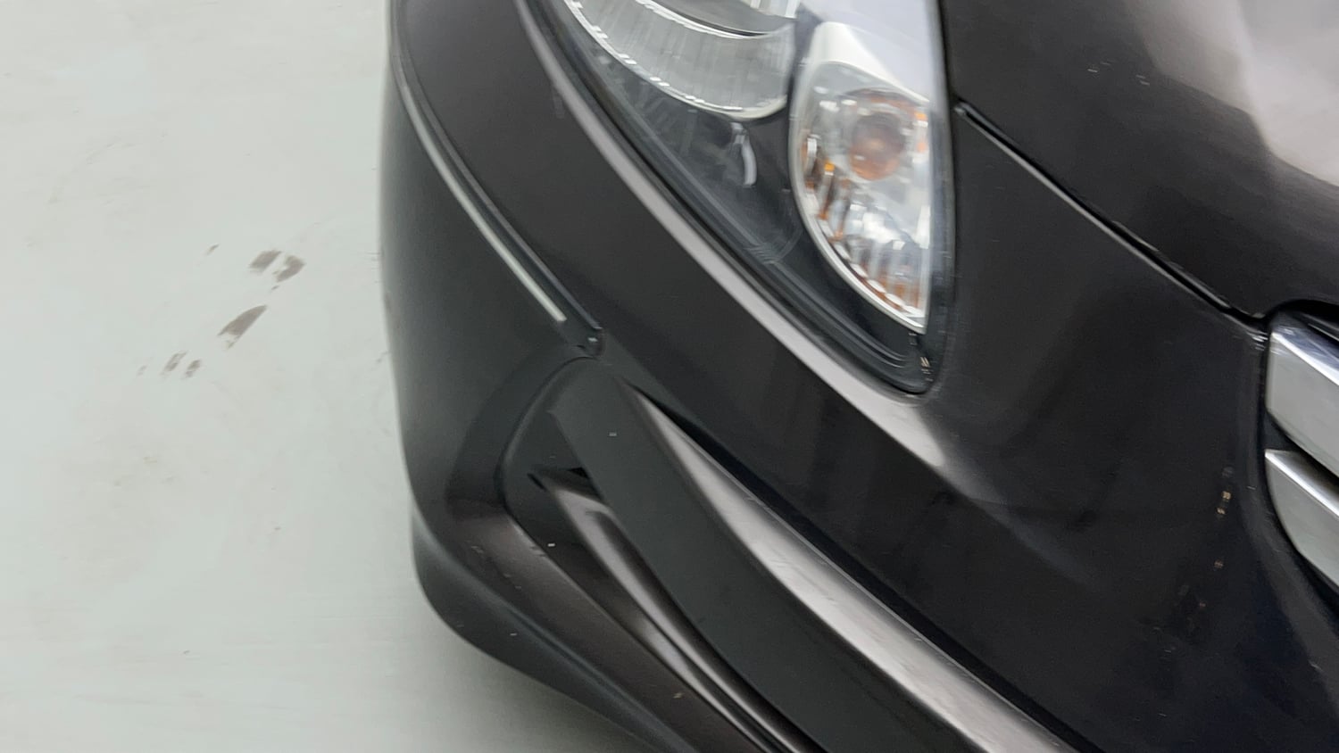 Used 2016 Honda Amaze 1.2 S AT i-VTEC Petrol Automatic dents MINOR SCRATCH
