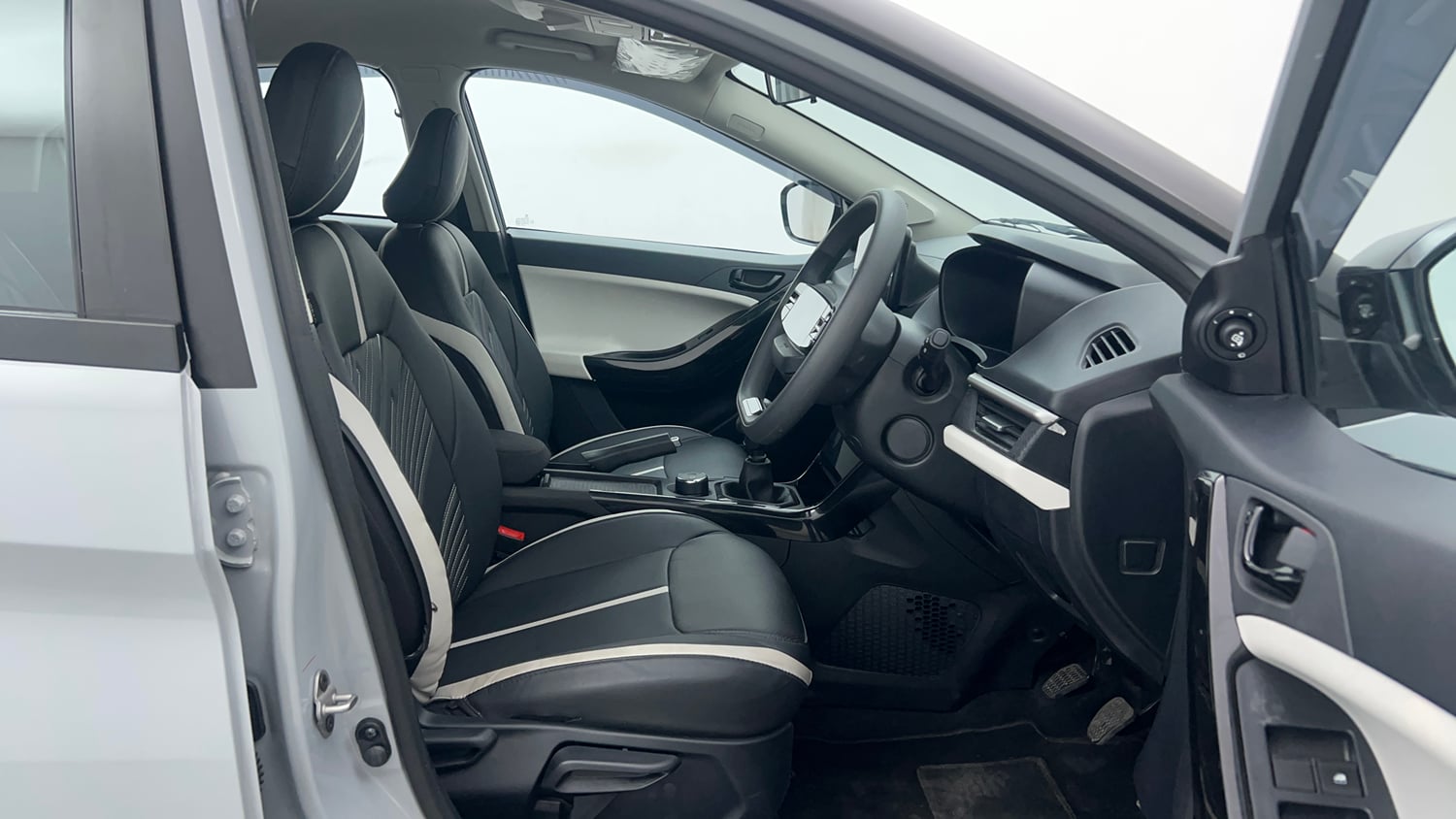 Used 2026 Tata Nexon Creative 1.2 Petrol 6MT Petrol Manual interior RIGHT SIDE FRONT DOOR CABIN VIEW