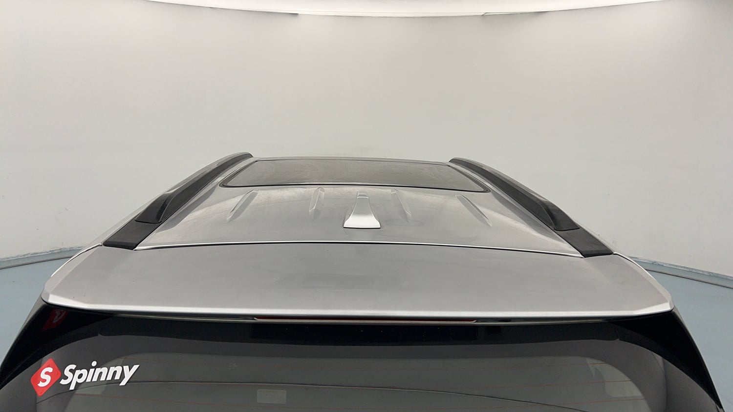 Used 2022 Mahindra XUV700 AX 7 Petrol MT 7 STR Petrol Manual exterior EXTERIOR ROOF VIEW