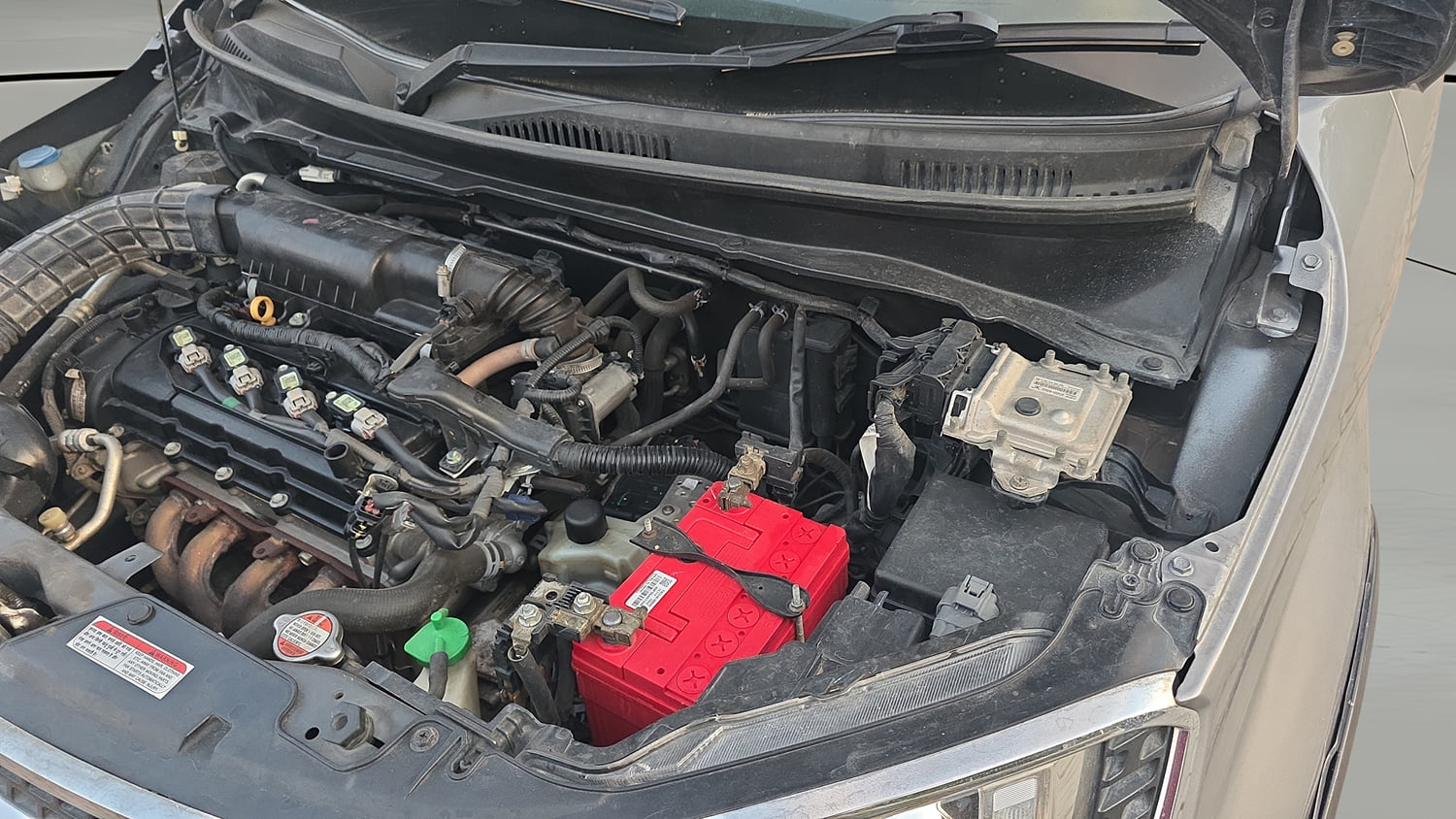 Used 2019 Maruti Suzuki Ignis Alpha 1.2 AMT Petrol Automatic engine ENGINE LEFT SIDE VIEW