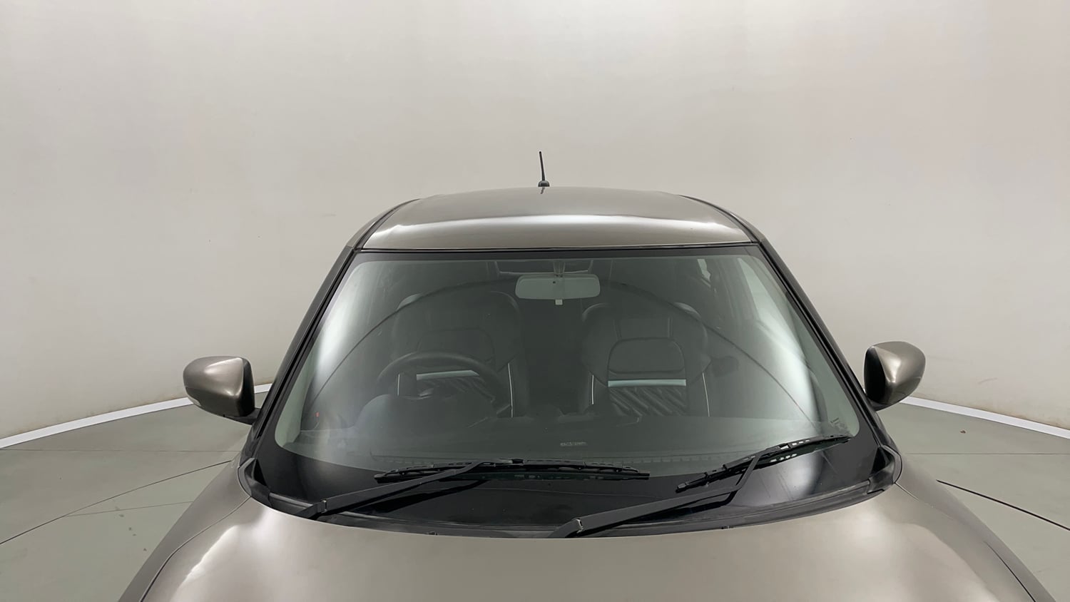 Used 2020 Maruti Suzuki Swift VXi Petrol Manual exterior FRONT WINDSHIELD VIEW