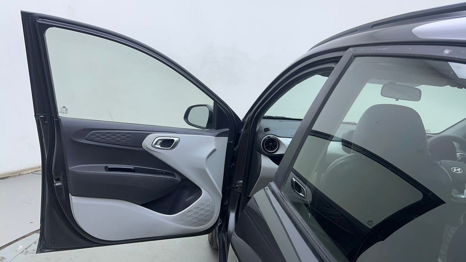 Used 2022 Hyundai Grand i10 Nios Asta 1.2 Kappa VTVT Petrol Manual interior LEFT FRONT DOOR OPEN VIEW