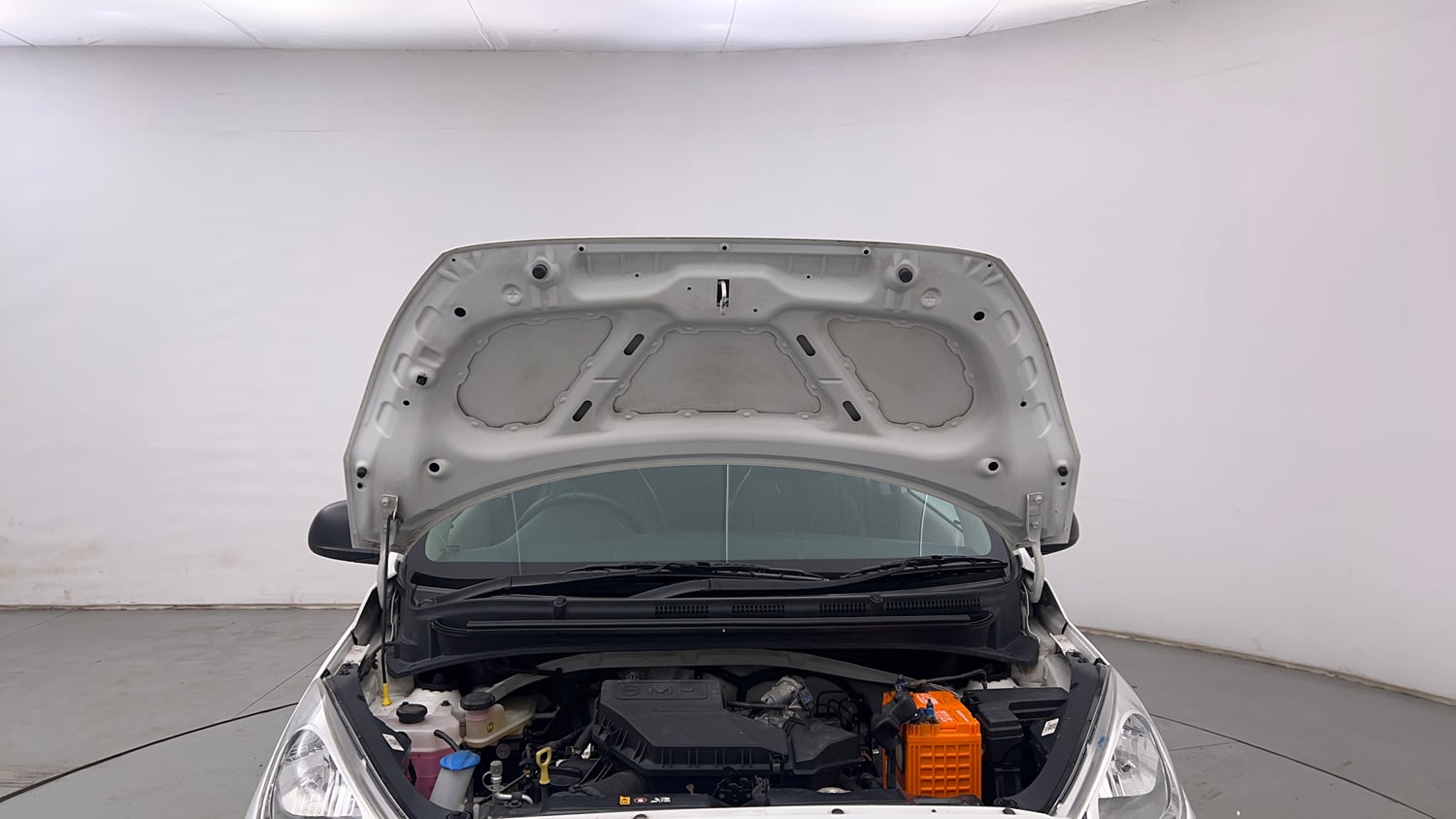 Used 2022 Hyundai Santro Era Executive Petrol Manual engine ENGINE & BONNET OPEN FRONT VIEW