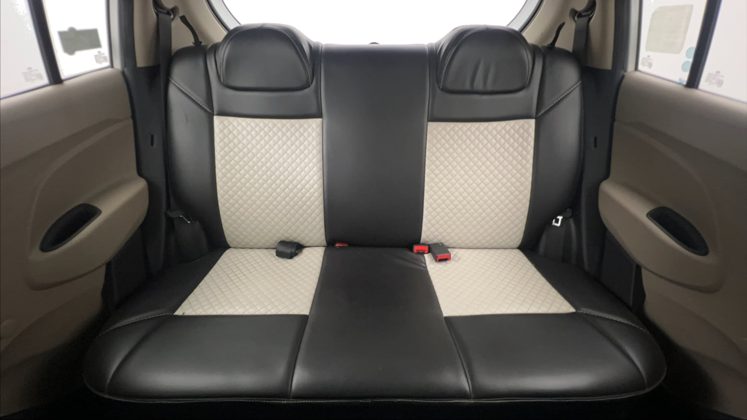 Used 2022 Hyundai Santro Era Executive Petrol Manual interior REAR SEAT CONDITION VIEW