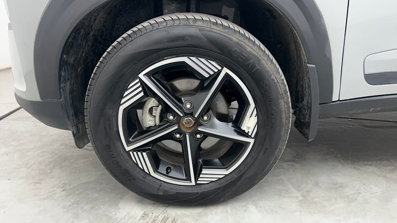 Used 2026 Tata Nexon Creative 1.2 Petrol 6MT Petrol Manual tyres LEFT FRONT TYRE RIM VIEW