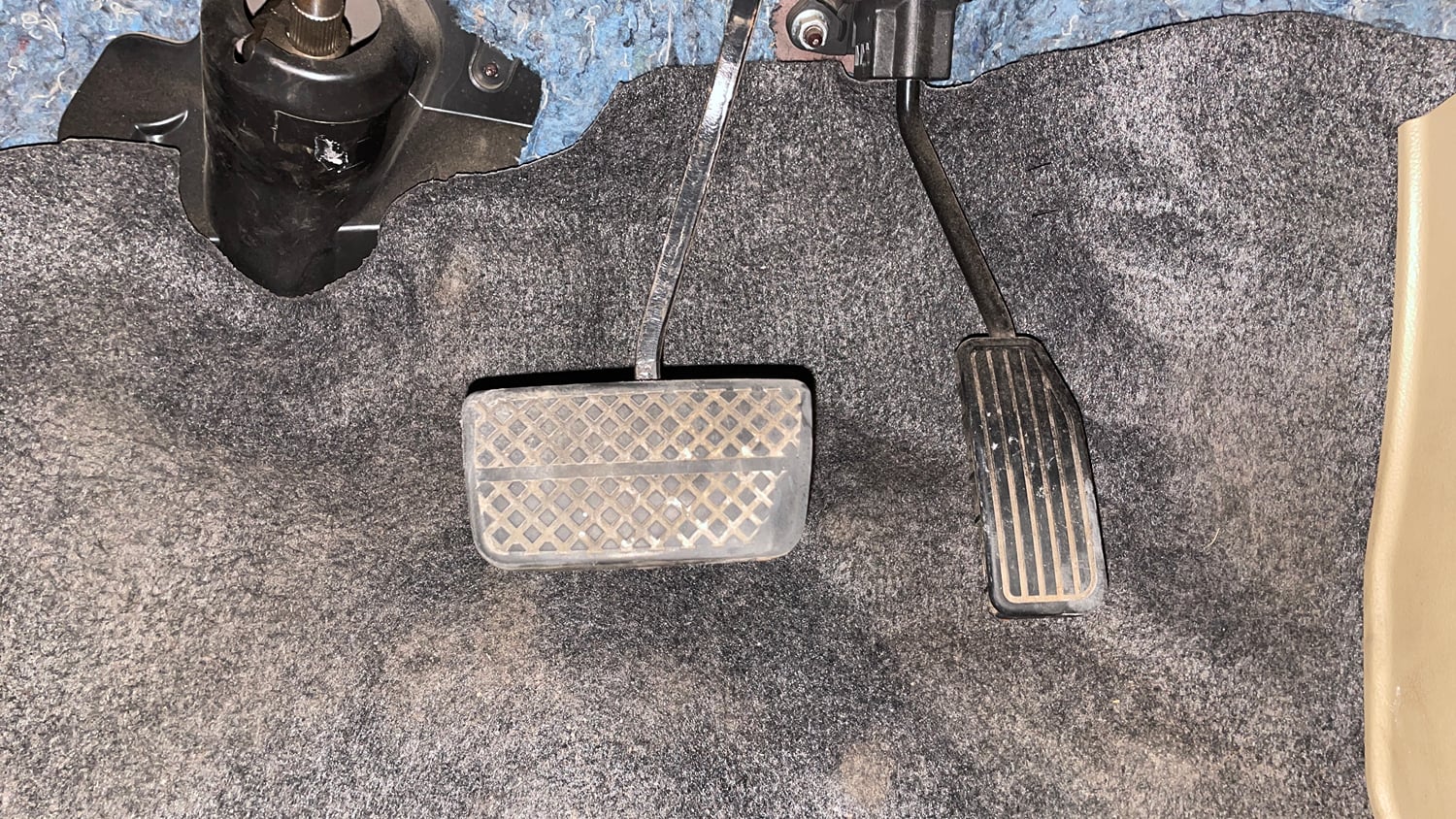 Used 2016 Honda Amaze 1.2 S AT i-VTEC Petrol Automatic interior PEDALS VIEW
