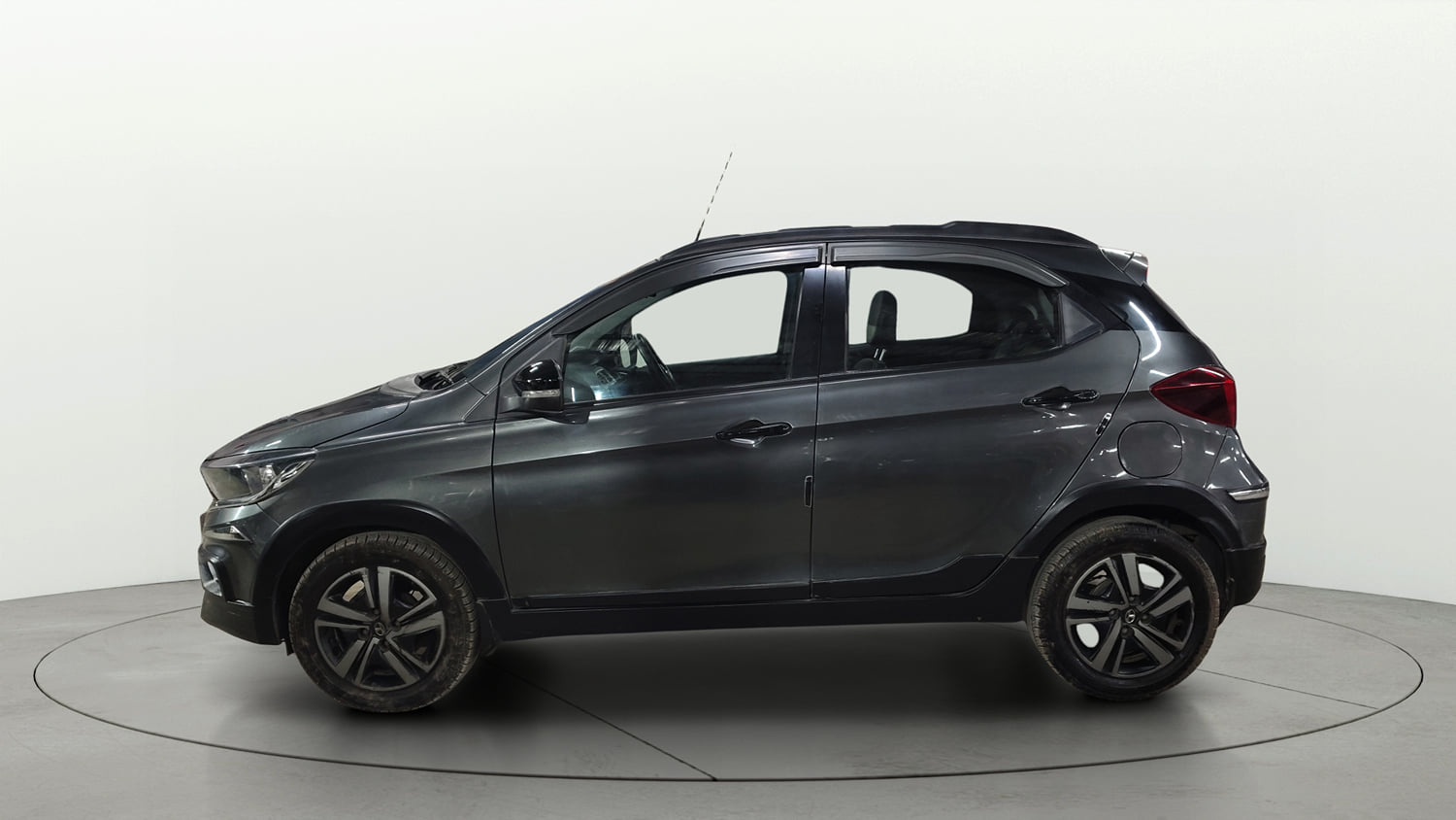 Used 2022 Tata Tiago NRG XZ MT Petrol Manual exterior LEFT SIDE VIEW