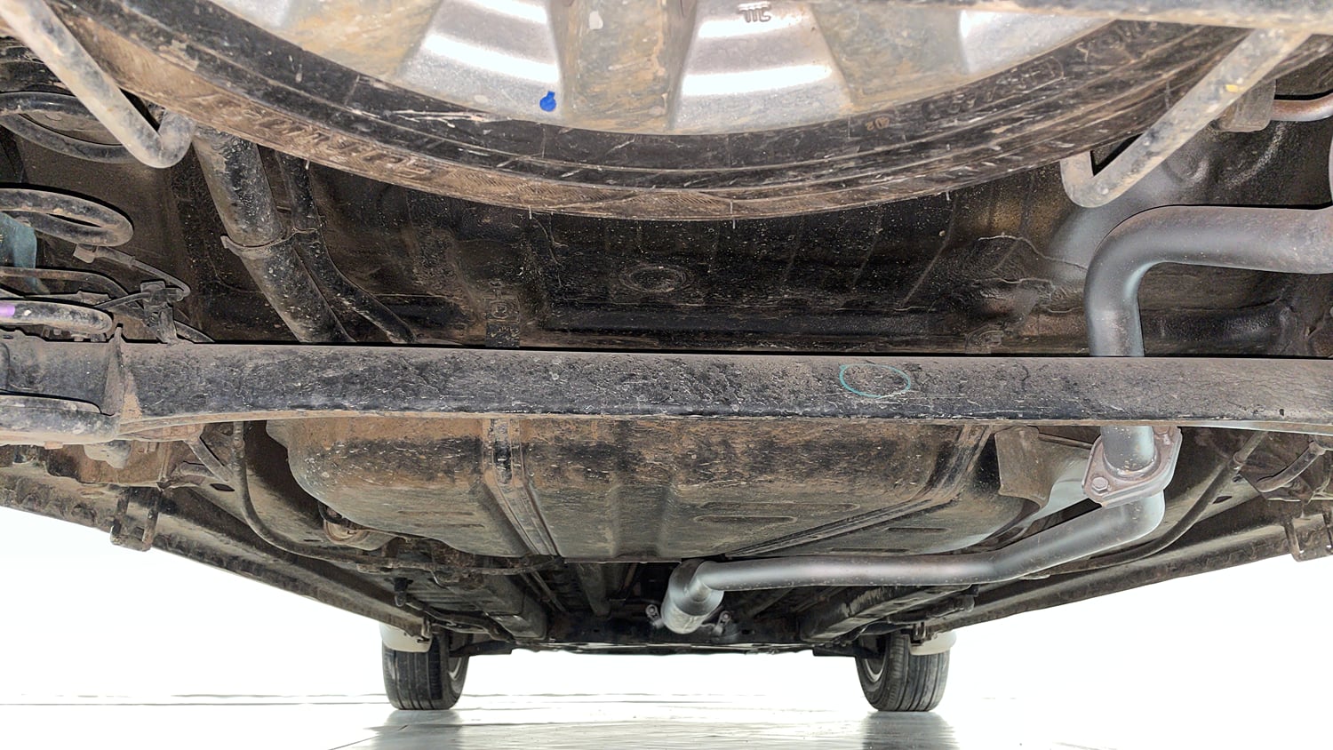 Used 2014 Maruti Suzuki Ertiga ZXi Petrol Manual extra REAR UNDERBODY VIEW (TAKEN FROM REAR)