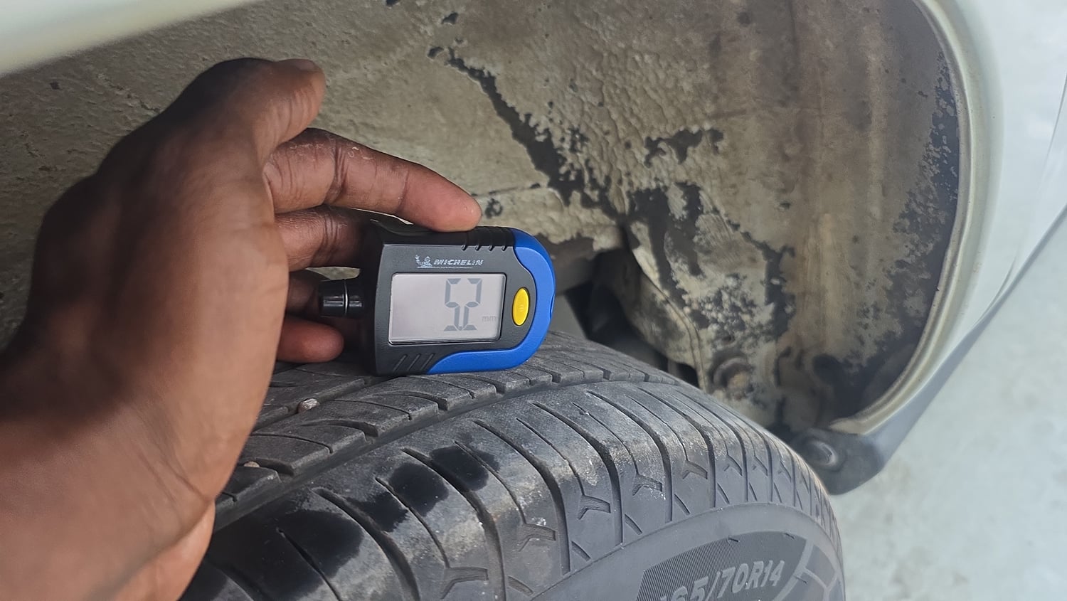 Used 2023 Maruti Suzuki S-Presso VXi Plus (O) AMT Petrol Automatic tyres RIGHT REAR TYRE TREAD VIEW