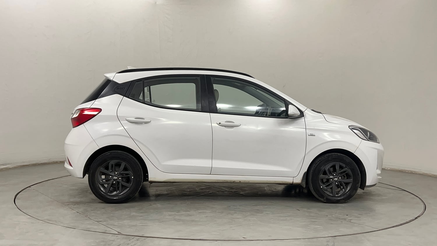 Used 2020 Hyundai Grand i10 Nios Sportz AMT 1.2 Kappa VTVT Petrol Automatic exterior RIGHT SIDE VIEW