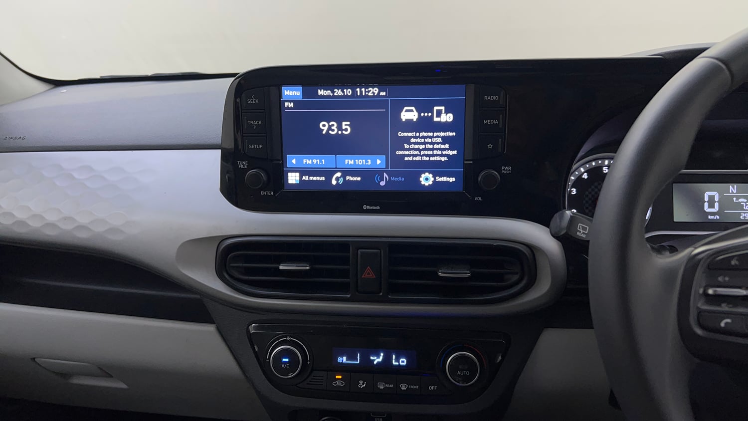 Used 2021 Hyundai Grand i10 Nios Asta AMT 1.2 Kappa VTVT Petrol Automatic top_features Integrated (in-dash) music system