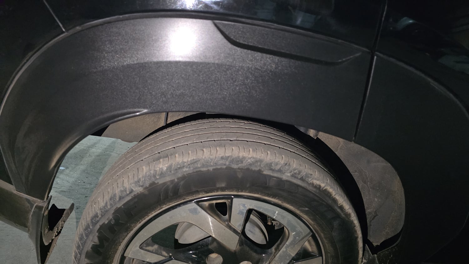 Used 2022 Nissan Magnite XV Premium Turbo CVT Petrol Automatic tyres RIGHT REAR TYRE TREAD VIEW