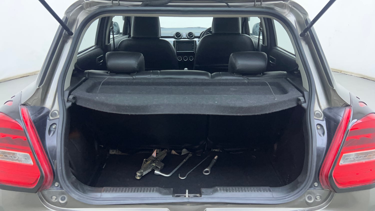 Used 2018 Maruti Suzuki Swift ZXi Plus Petrol Manual interior DICKY INSIDE VIEW
