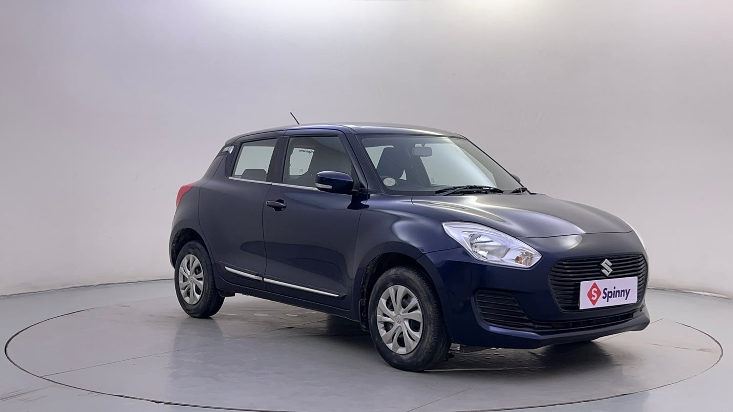 Used 2019 Maruti Suzuki Swift VXi AMT Petrol Automatic exterior RIGHT FRONT CORNER VIEW