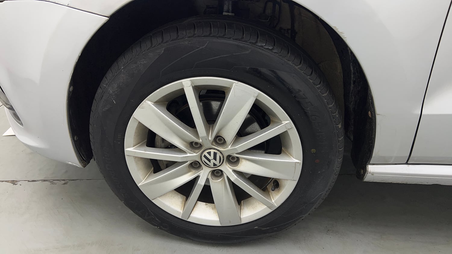 Used 2014 Volkswagen Polo Highline1.2L (P) Petrol Manual tyres LEFT FRONT TYRE RIM VIEW