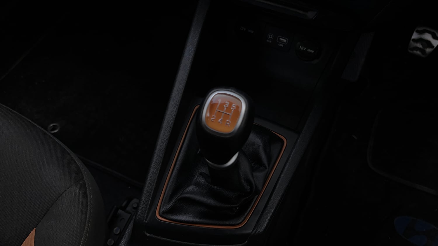 Used 2016 Hyundai i20 Active 1.2 SX Petrol Manual interior GEAR  KNOB VIEW