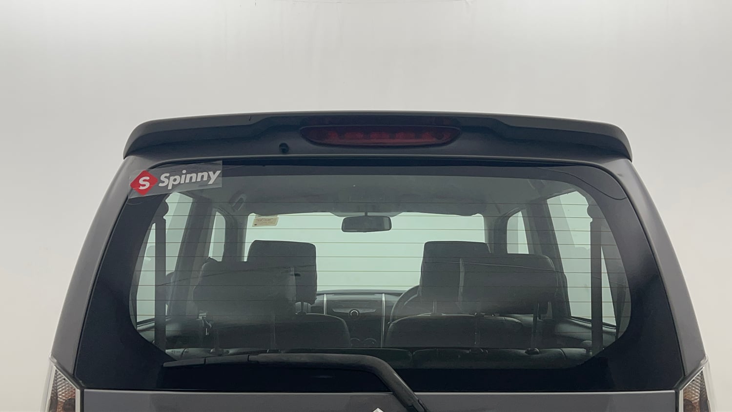 Used 2013 Maruti Suzuki Wagon R Stingray VXi Petrol Manual top_features Rear defogger