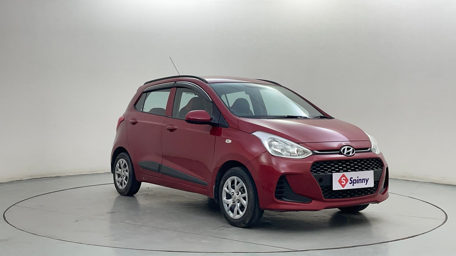 Used 2019 Hyundai Grand i10 Magna 1.2 Kappa VTVT Petrol Manual exterior RIGHT FRONT CORNER VIEW