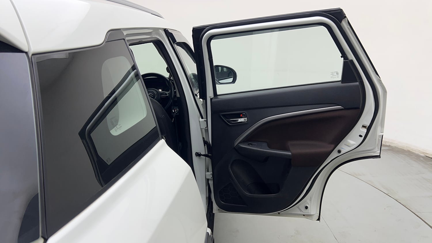 Used 2022 Maruti Suzuki Brezza ZXi Petrol Manual interior RIGHT REAR DOOR OPEN VIEW