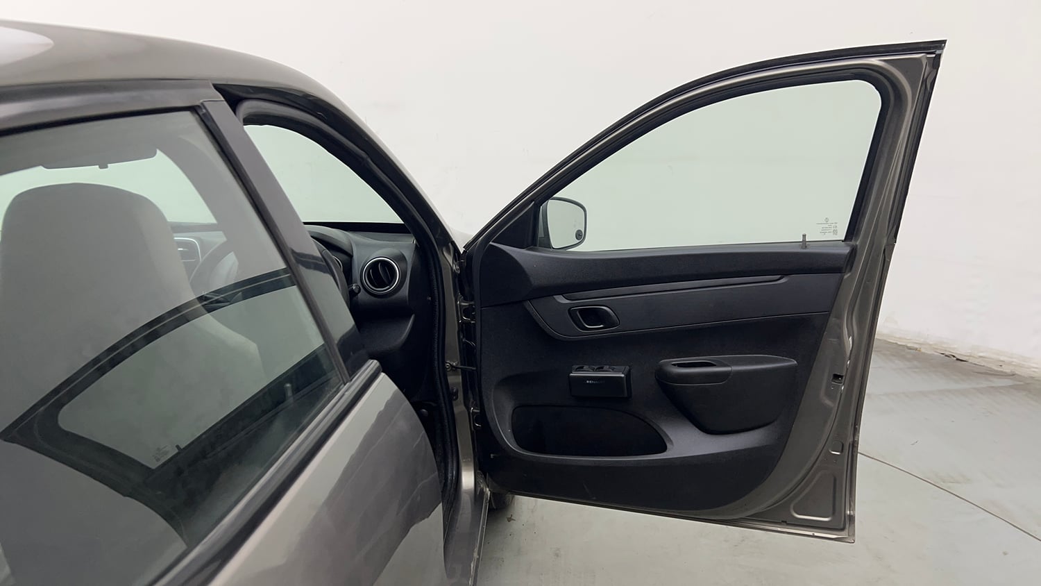 Used 2017 Renault Kwid 1.0 RXL AMT Petrol Automatic interior RIGHT FRONT DOOR OPEN VIEW