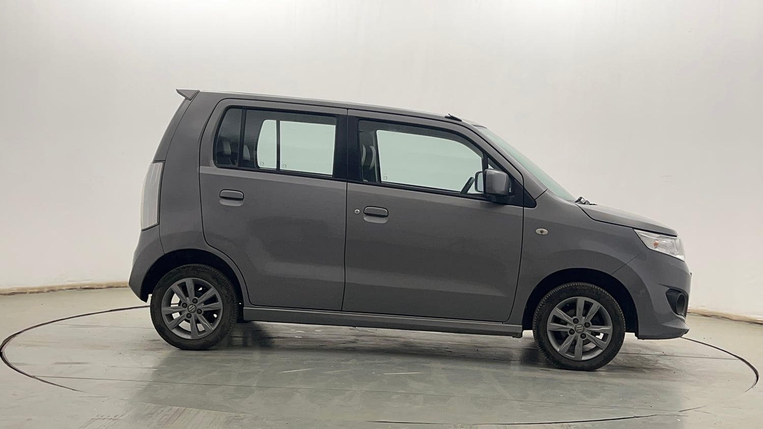 Used 2013 Maruti Suzuki Wagon R Stingray VXi Petrol Manual exterior RIGHT SIDE VIEW
