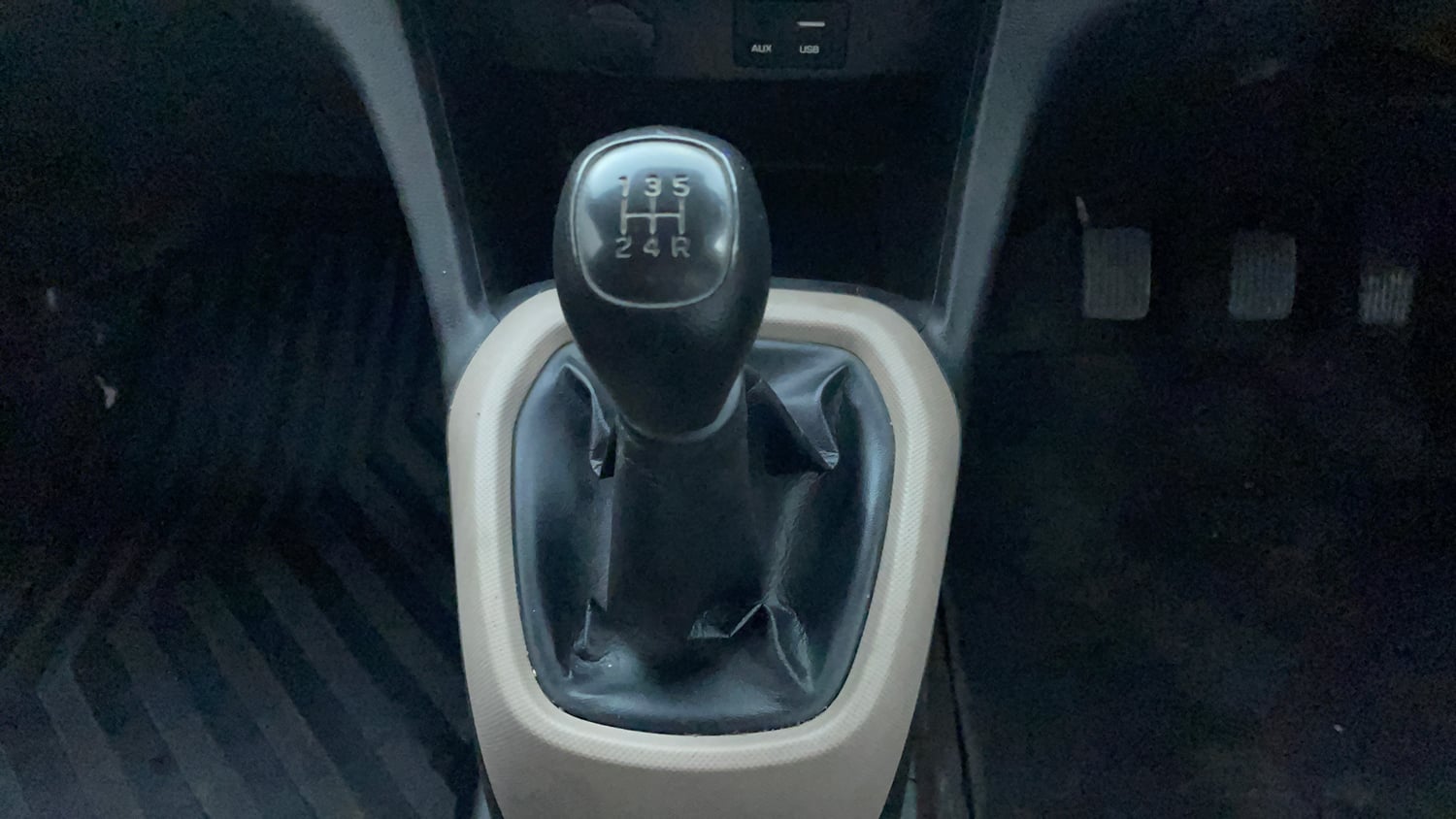 Used 2019 Hyundai Grand i10 Magna 1.2 Kappa VTVT Petrol Manual interior GEAR  KNOB VIEW