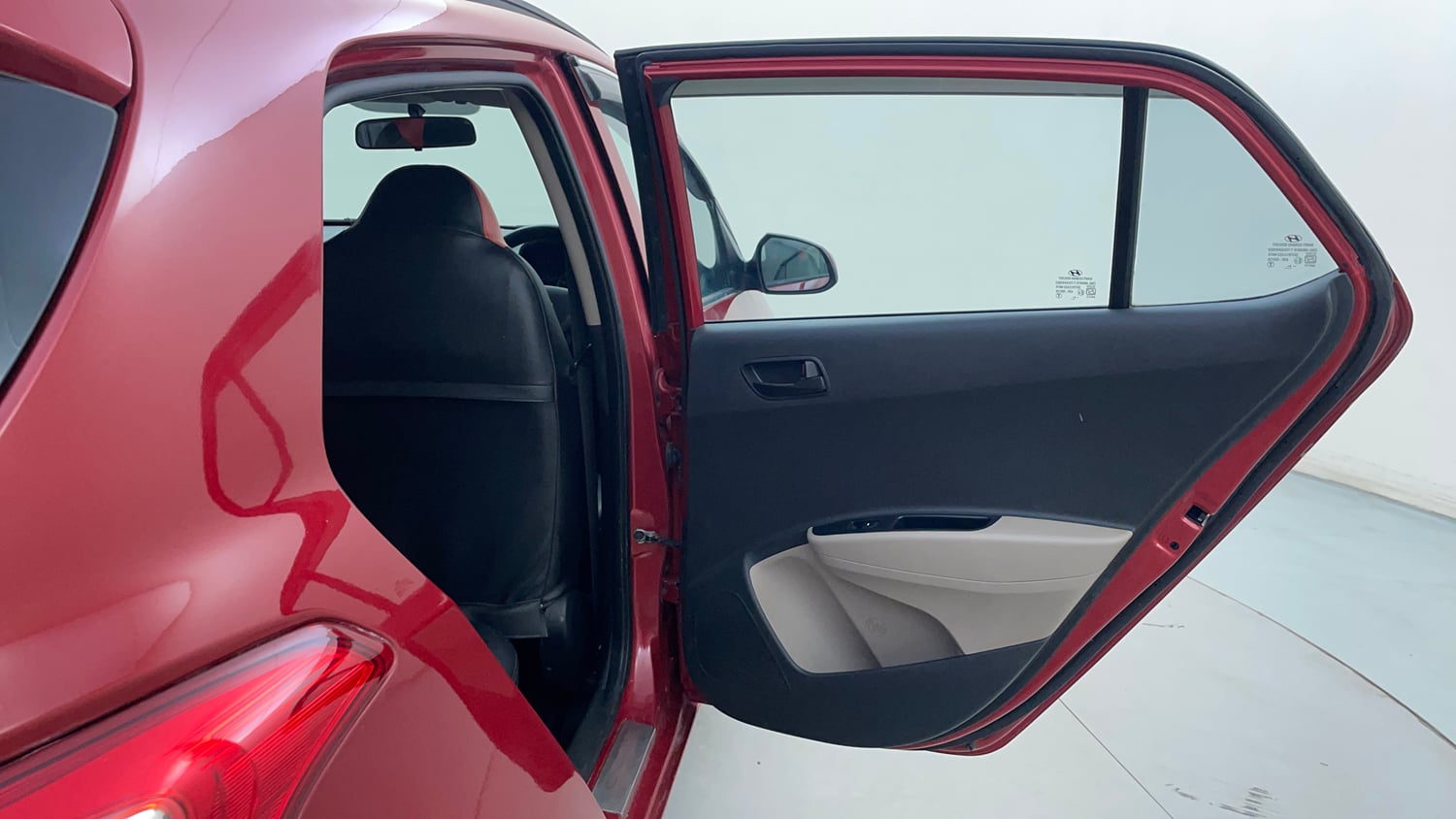 Used 2019 Hyundai Grand i10 Magna 1.2 Kappa VTVT Petrol Manual interior RIGHT REAR DOOR OPEN VIEW