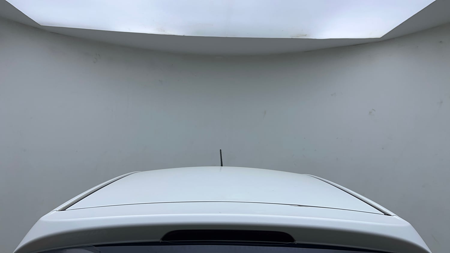 Used 2013 Hyundai Eon Sportz Petrol Manual exterior EXTERIOR ROOF VIEW