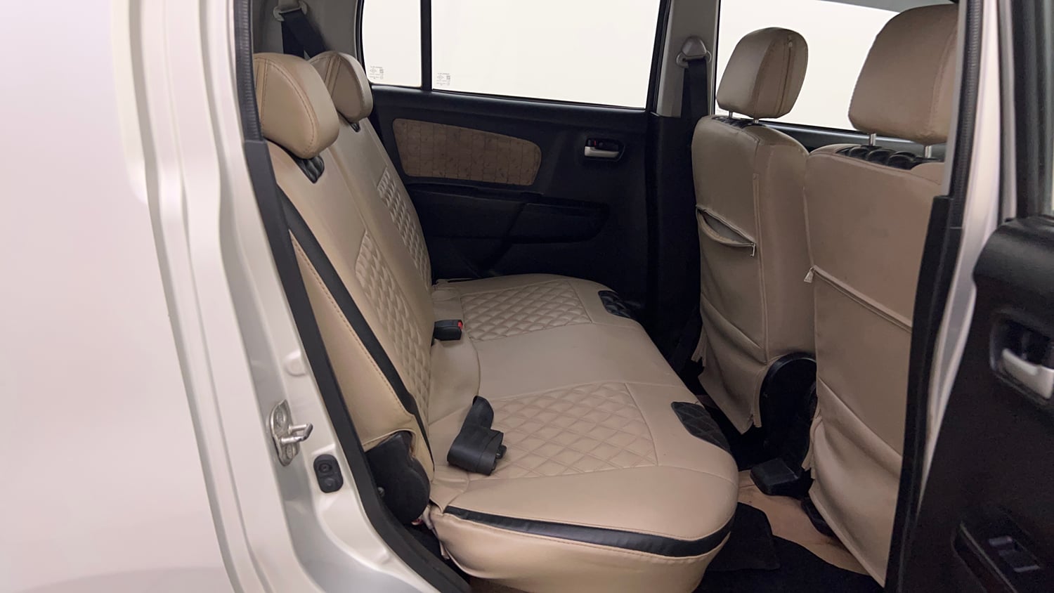 Used 2017 Maruti Suzuki Wagon R VXI Petrol Manual interior RIGHT SIDE REAR DOOR CABIN VIEW