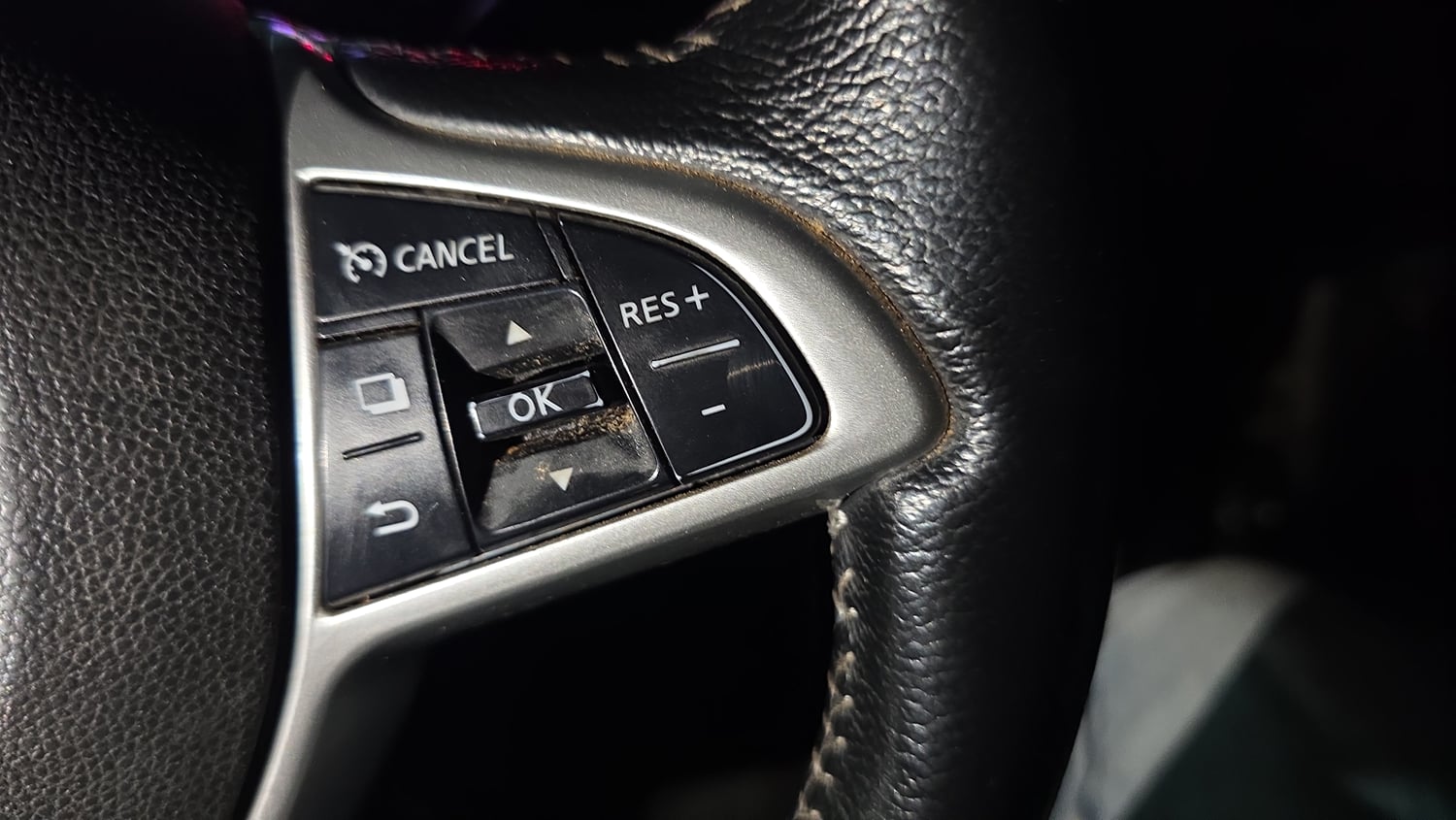 Used 2022 Nissan Magnite XV Premium Turbo CVT Petrol Automatic top_features Cruise control