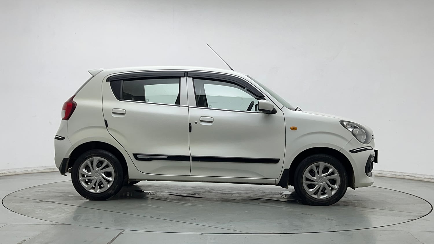 Used 2022 Maruti Suzuki Celerio VXi Petrol Manual exterior RIGHT SIDE VIEW