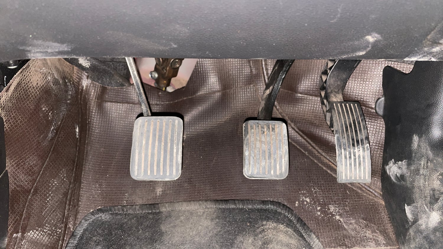 Used 2019 Hyundai Grand i10 Magna 1.2 Kappa VTVT Petrol Manual interior PEDALS VIEW