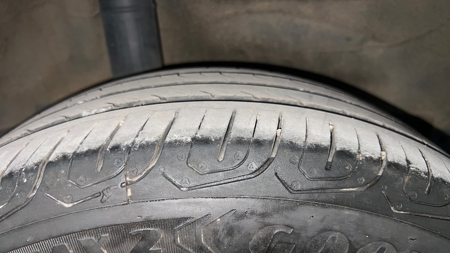 Used 2022 Honda City V Petrol Petrol Manual tyres RIGHT REAR TYRE TREAD VIEW