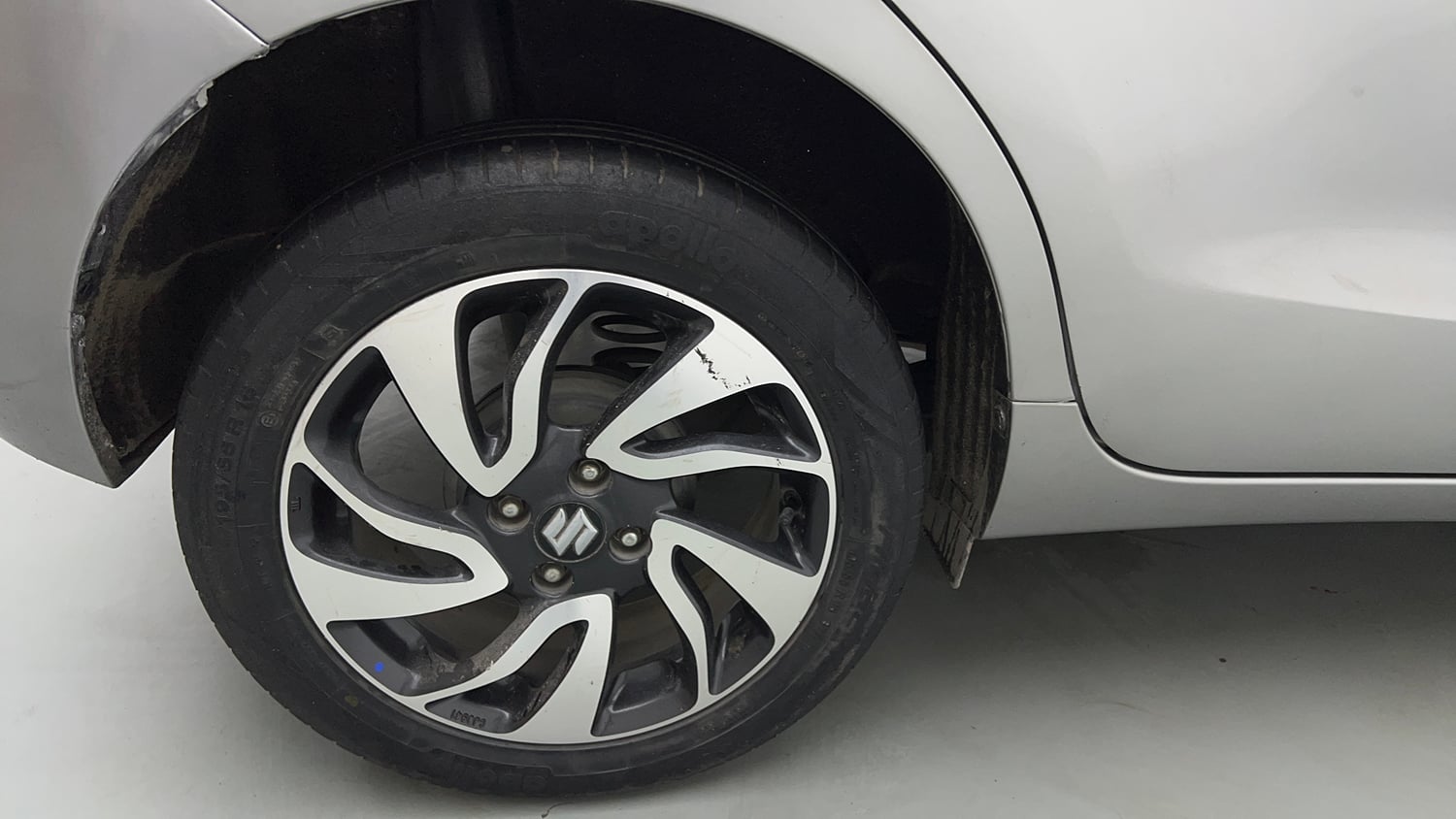 Used 2019 Maruti Suzuki Baleno Alpha Automatic Petrol Automatic tyres RIGHT REAR TYRE RIM VIEW