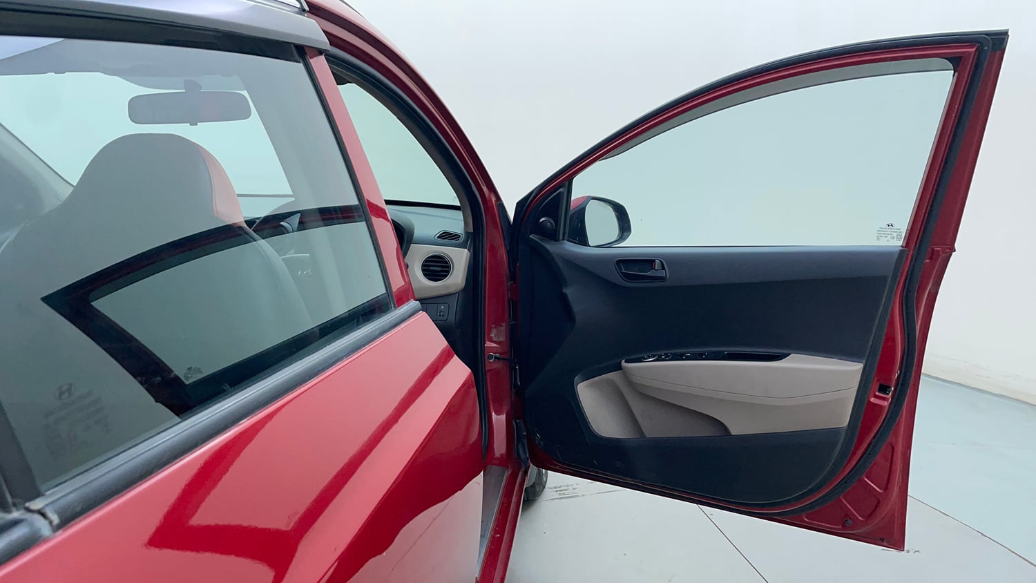 Used 2019 Hyundai Grand i10 Magna 1.2 Kappa VTVT Petrol Manual interior RIGHT FRONT DOOR OPEN VIEW