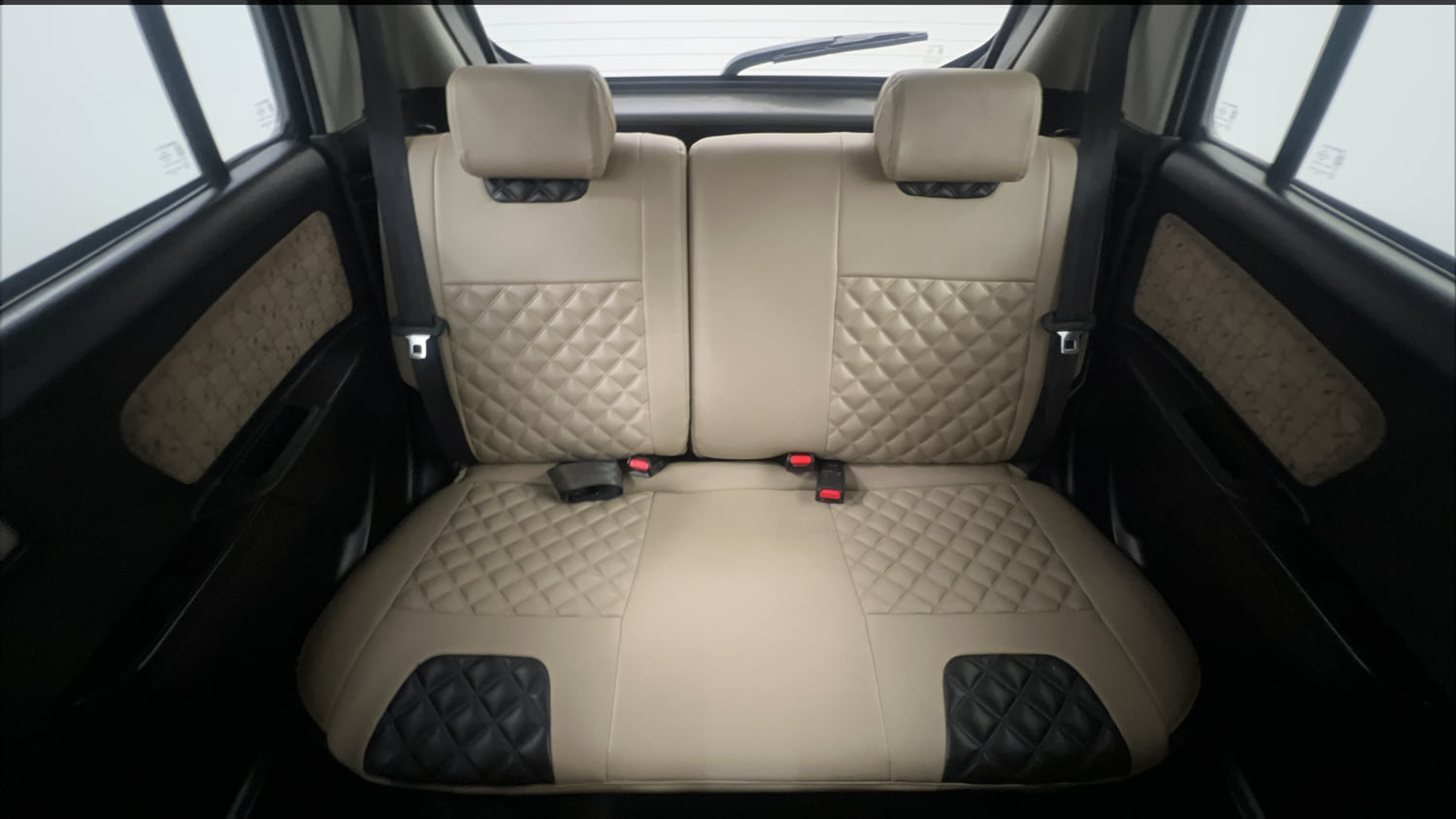 Used 2018 Maruti Suzuki Wagon R VXI Petrol Manual interior REAR SEAT CONDITION VIEW