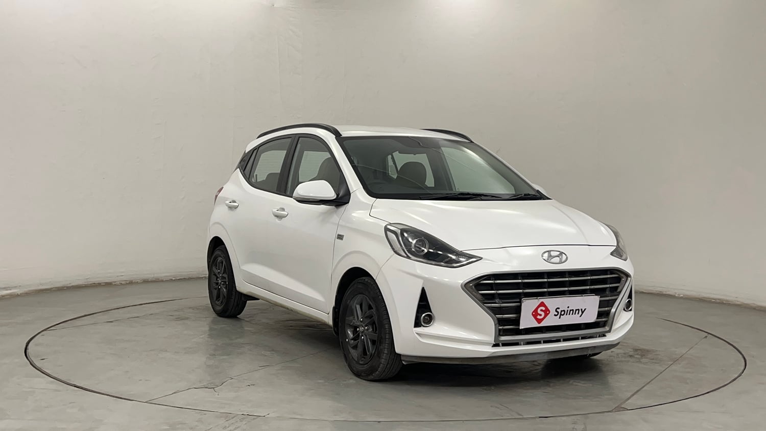 Used 2020 Hyundai Grand i10 Nios Sportz AMT 1.2 Kappa VTVT Petrol Automatic exterior RIGHT FRONT CORNER VIEW
