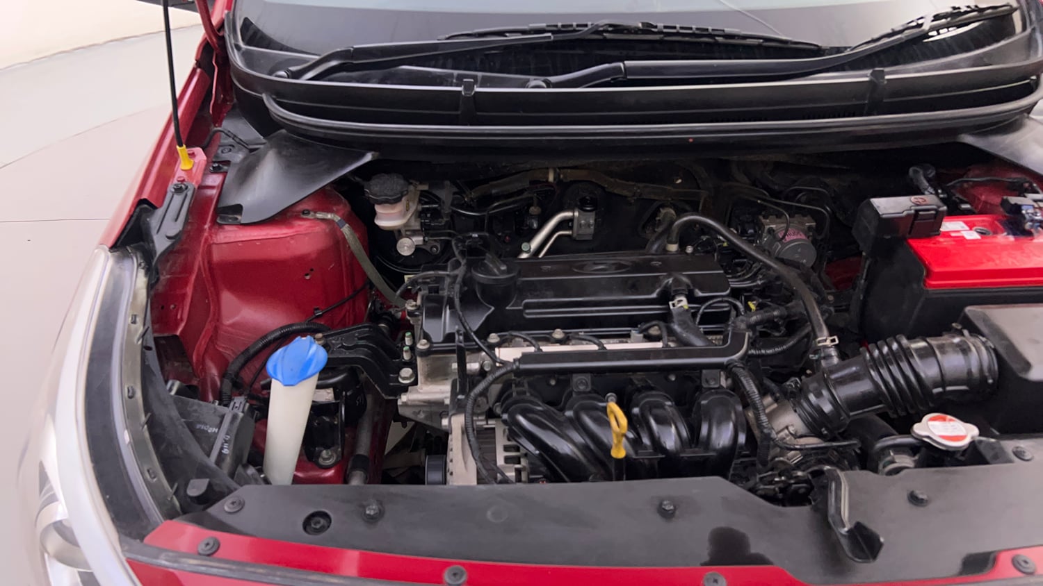 Used 2016 Hyundai i20 Active 1.2 SX Petrol Manual engine ENGINE RIGHT SIDE HINGE & APRON VIEW