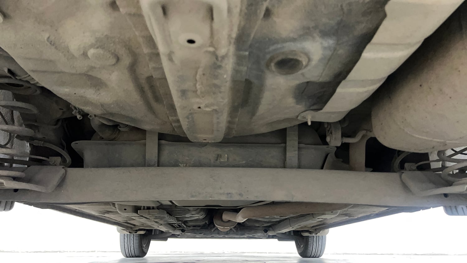 Used 2020 Hyundai Grand i10 Nios Sportz AMT 1.2 Kappa VTVT Petrol Automatic extra REAR UNDERBODY VIEW (TAKEN FROM REAR)