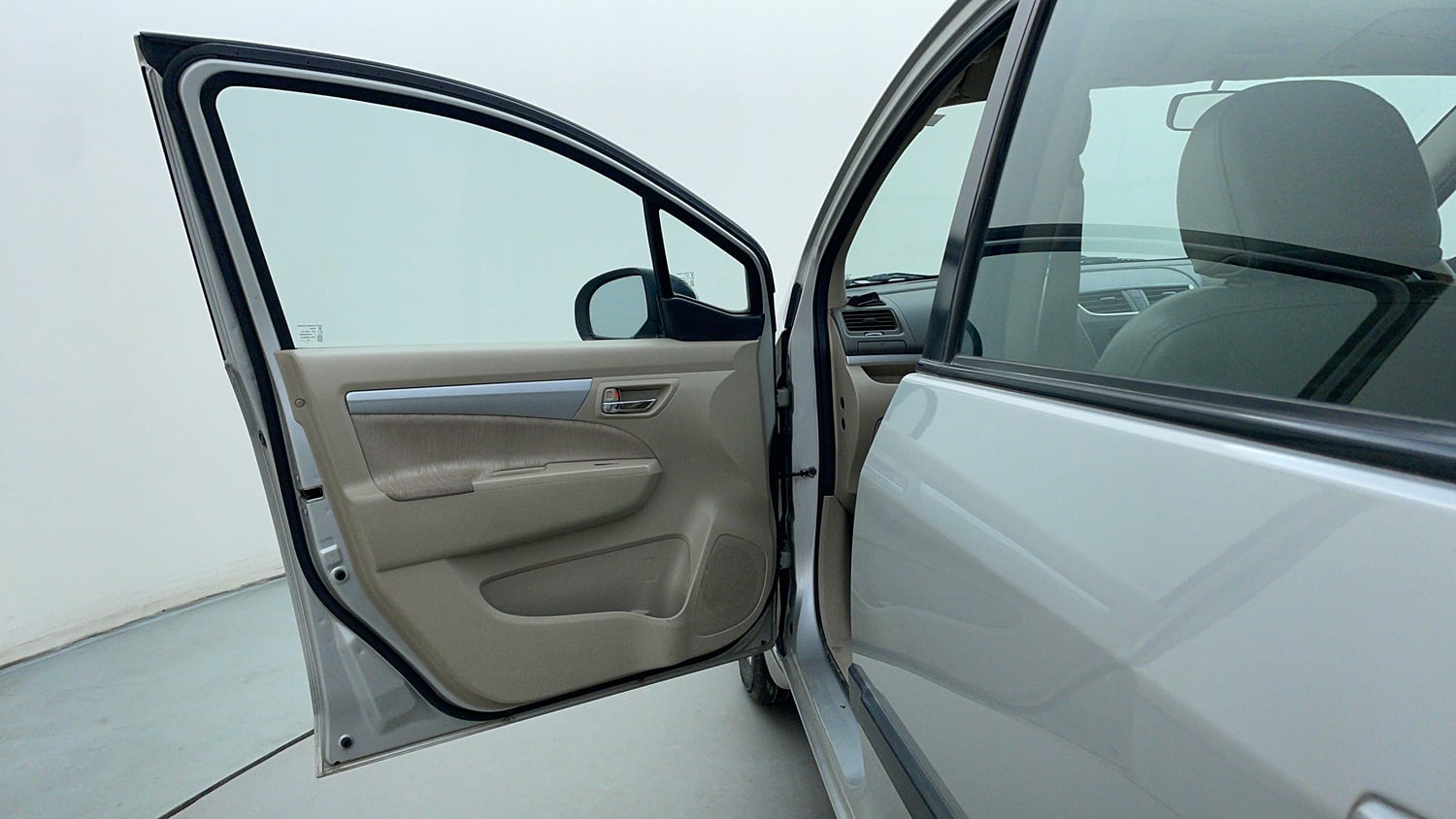 Used 2014 Maruti Suzuki Ertiga ZXi Petrol Manual interior LEFT FRONT DOOR OPEN VIEW