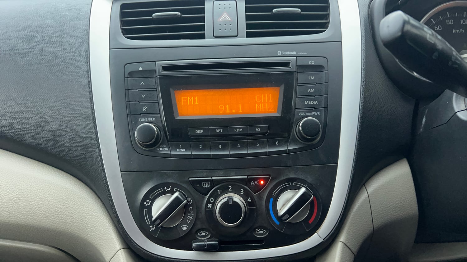 Used 2017 Maruti Suzuki Celerio ZXI (O) AMT Petrol Automatic interior MUSIC SYSTEM & AC CONTROL VIEW