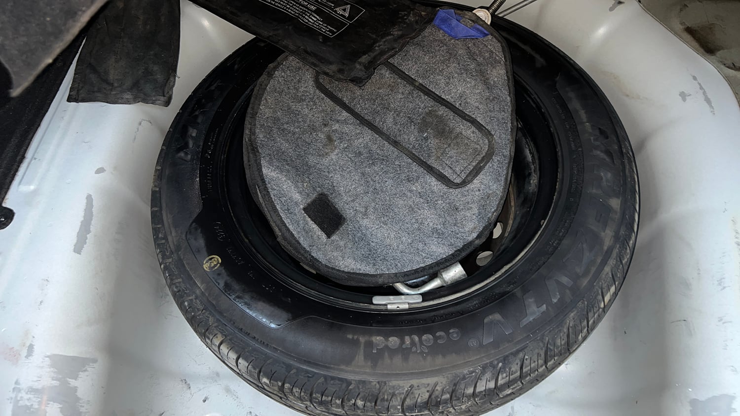 Used 2019 Hyundai Verna EX 1.4 VTVT Petrol Manual tyres SPARE TYRE VIEW