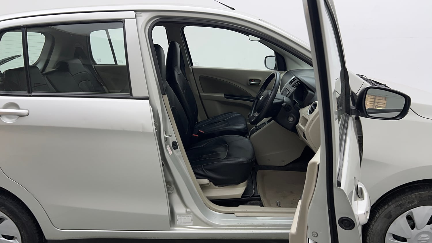 Used 2018 Maruti Suzuki Celerio ZXi AMT Petrol Automatic interior RIGHT SIDE FRONT DOOR CABIN VIEW